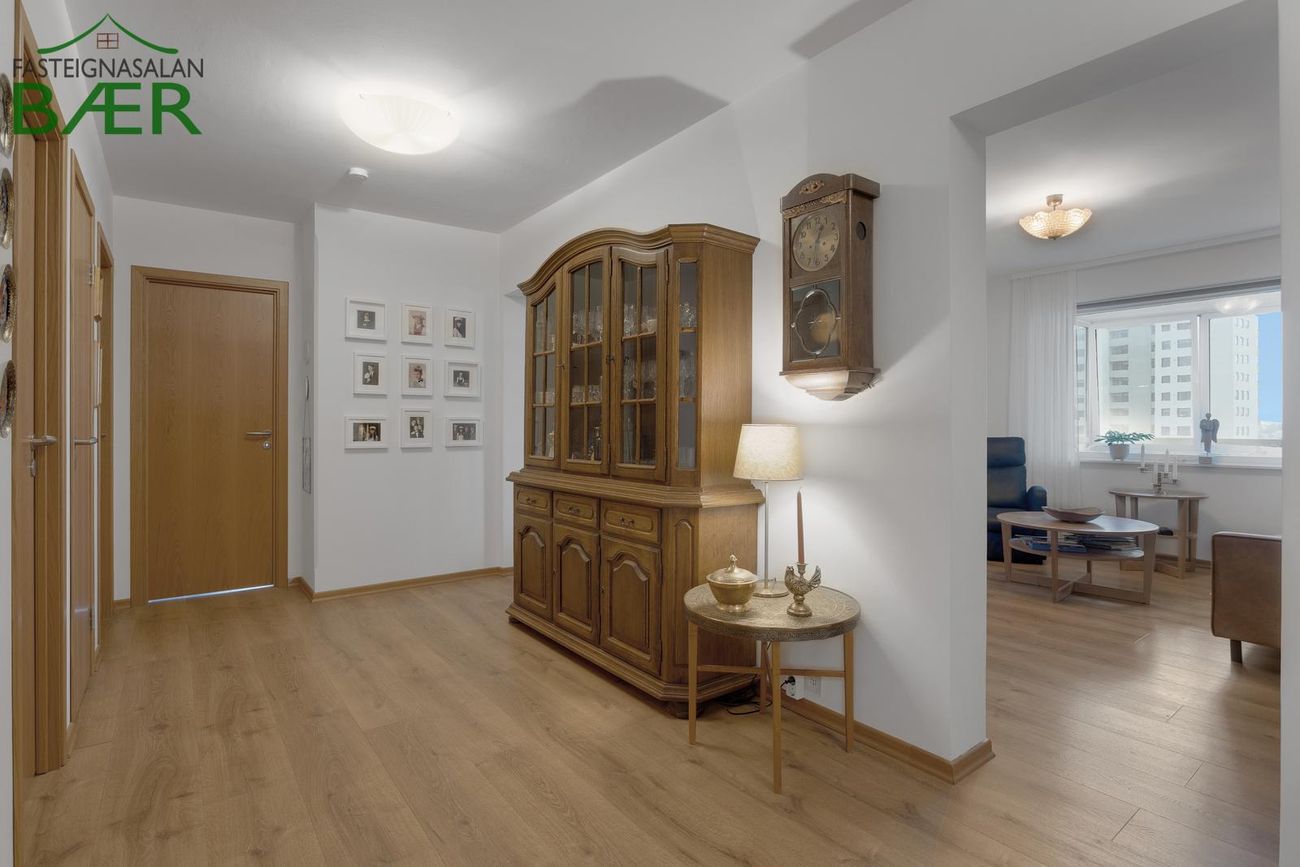 Sólheimar 23, 104 Reykjavík