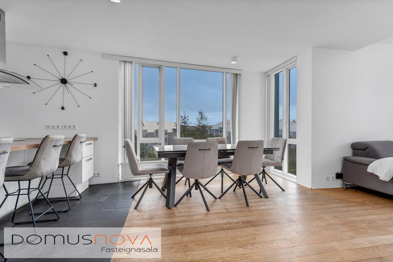 Naustabryggja 12, 110 Reykjavík