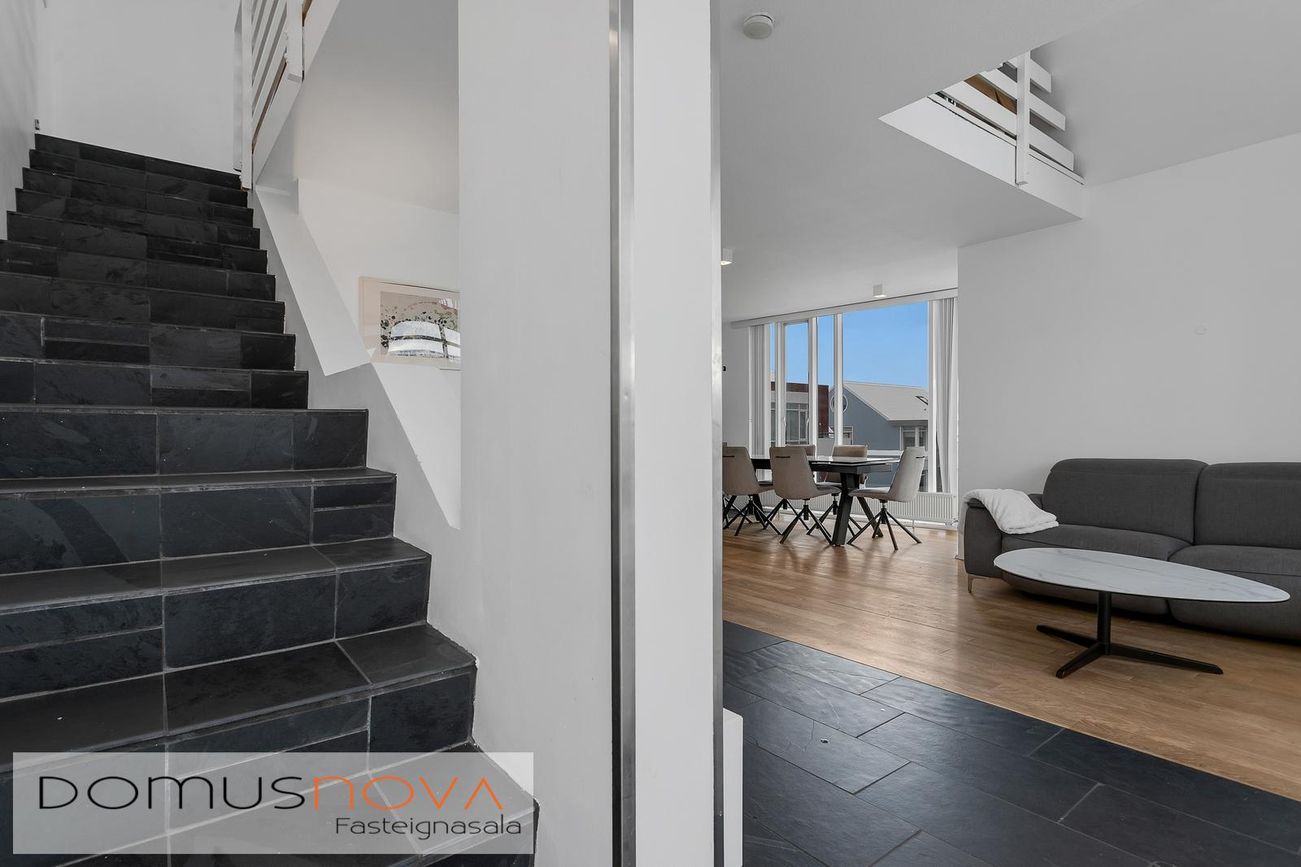 Naustabryggja 12, 110 Reykjavík