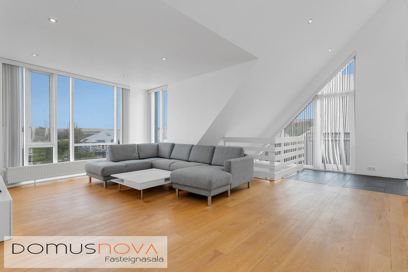 Naustabryggja 12, 110 Reykjavík