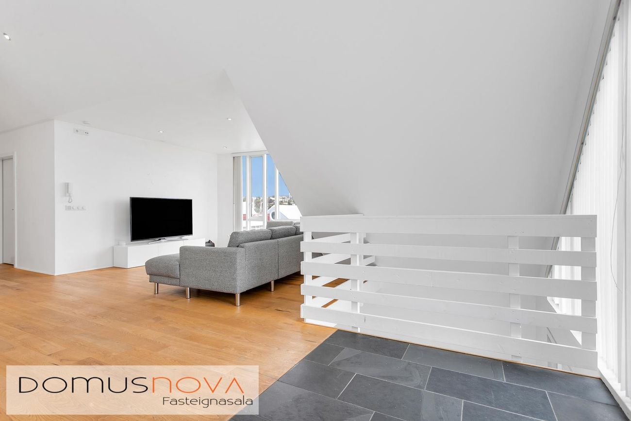 Naustabryggja 12, 110 Reykjavík