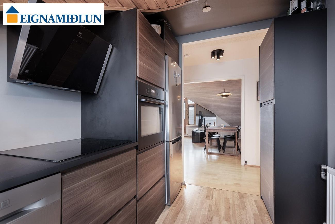 Njálsgata 49, 101 Reykjavík