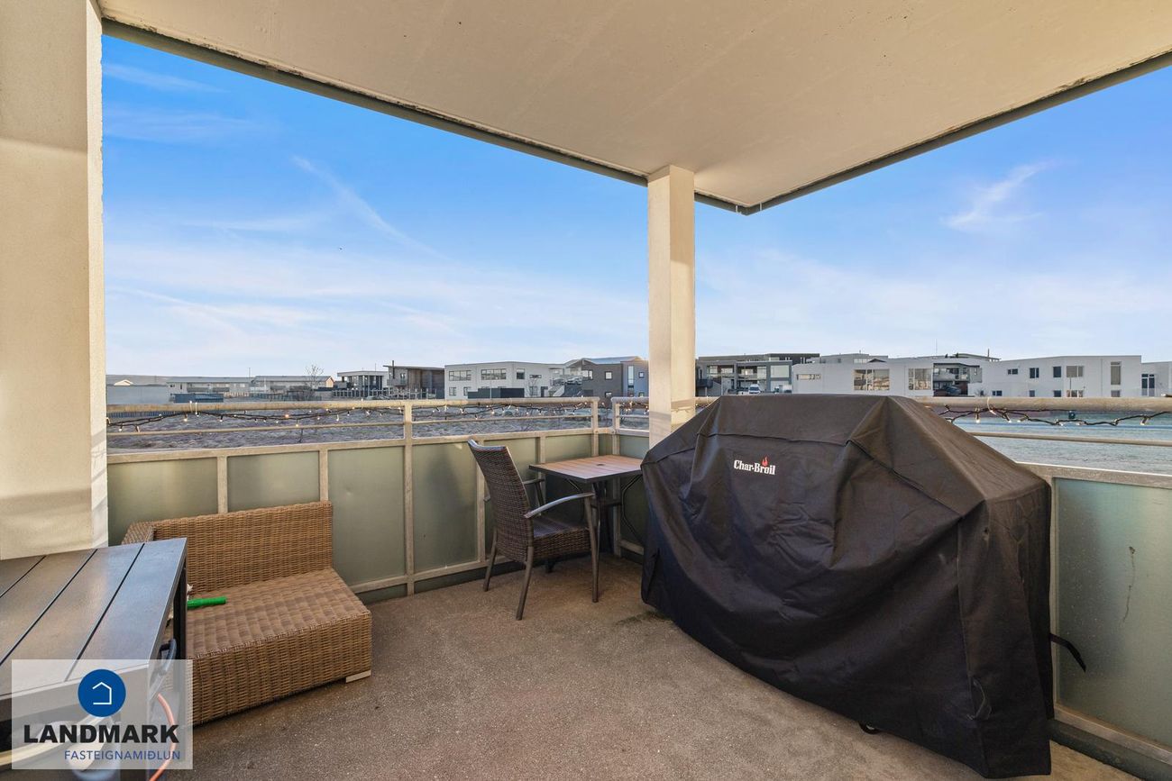 Ásakór 1, 203 Kópavogur