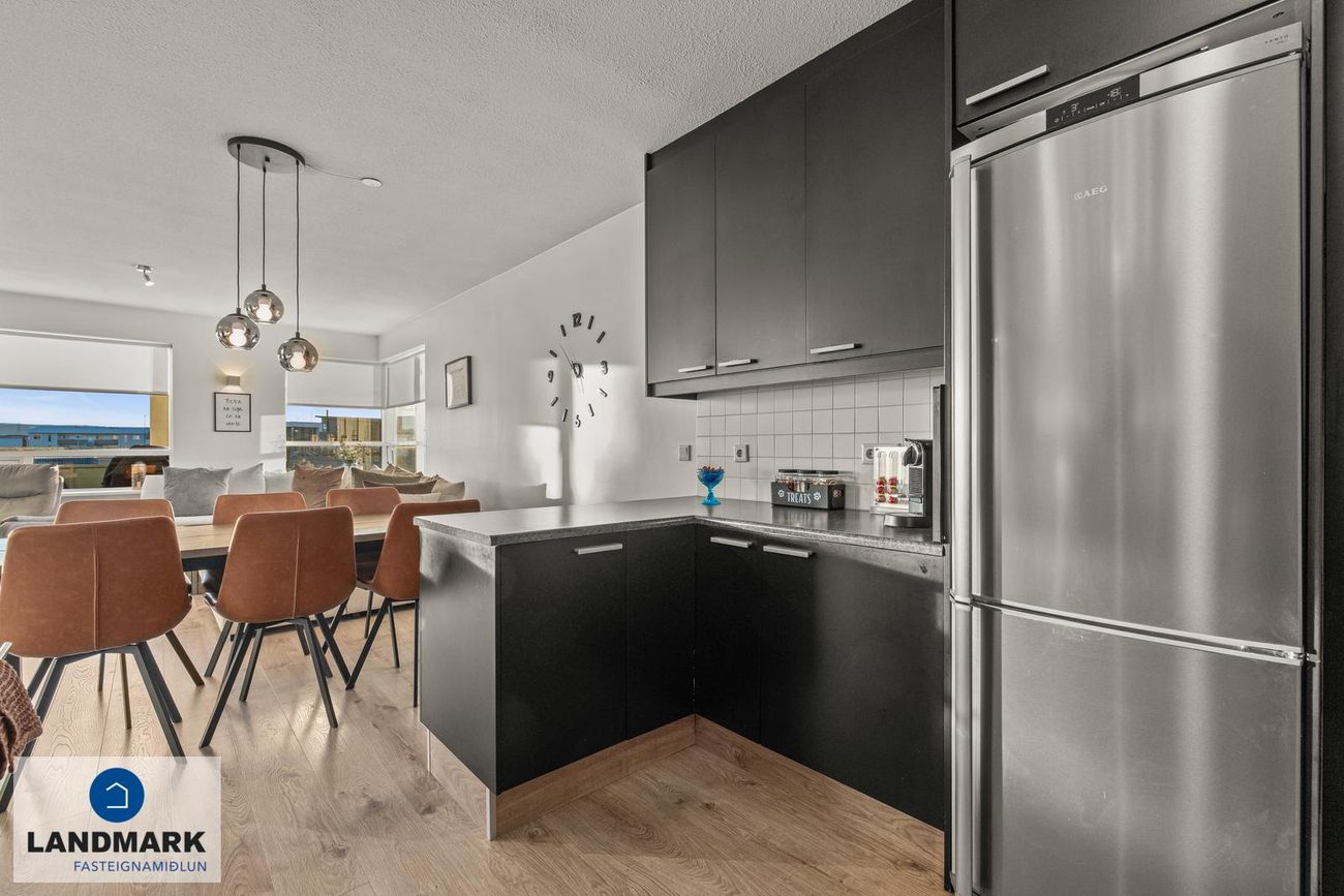 Ásakór 1, 203 Kópavogur