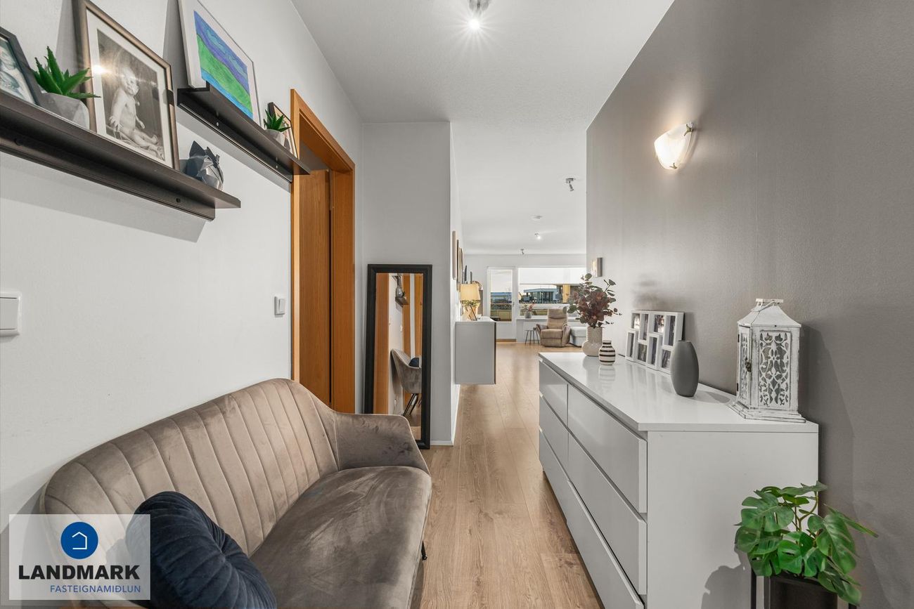 Ásakór 1, 203 Kópavogur