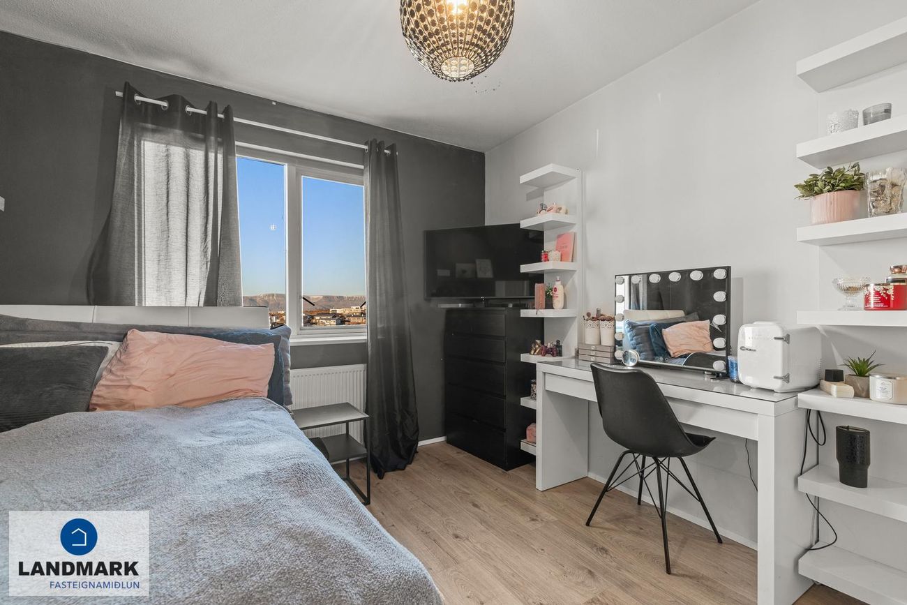 Ásakór 1, 203 Kópavogur