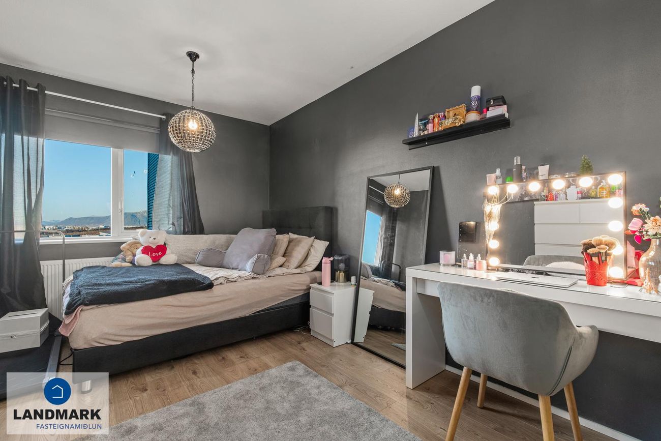 Ásakór 1, 203 Kópavogur