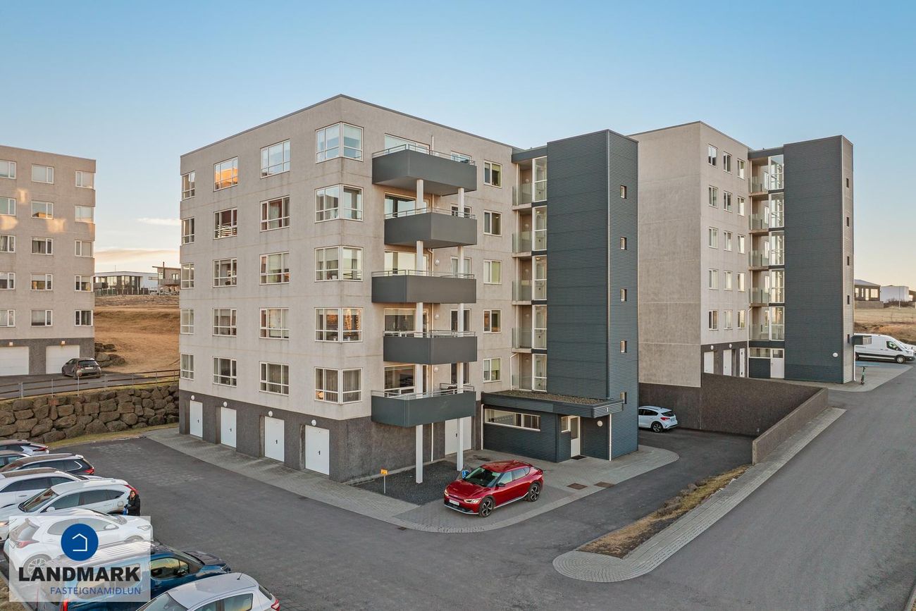 Ásakór 1, 203 Kópavogur