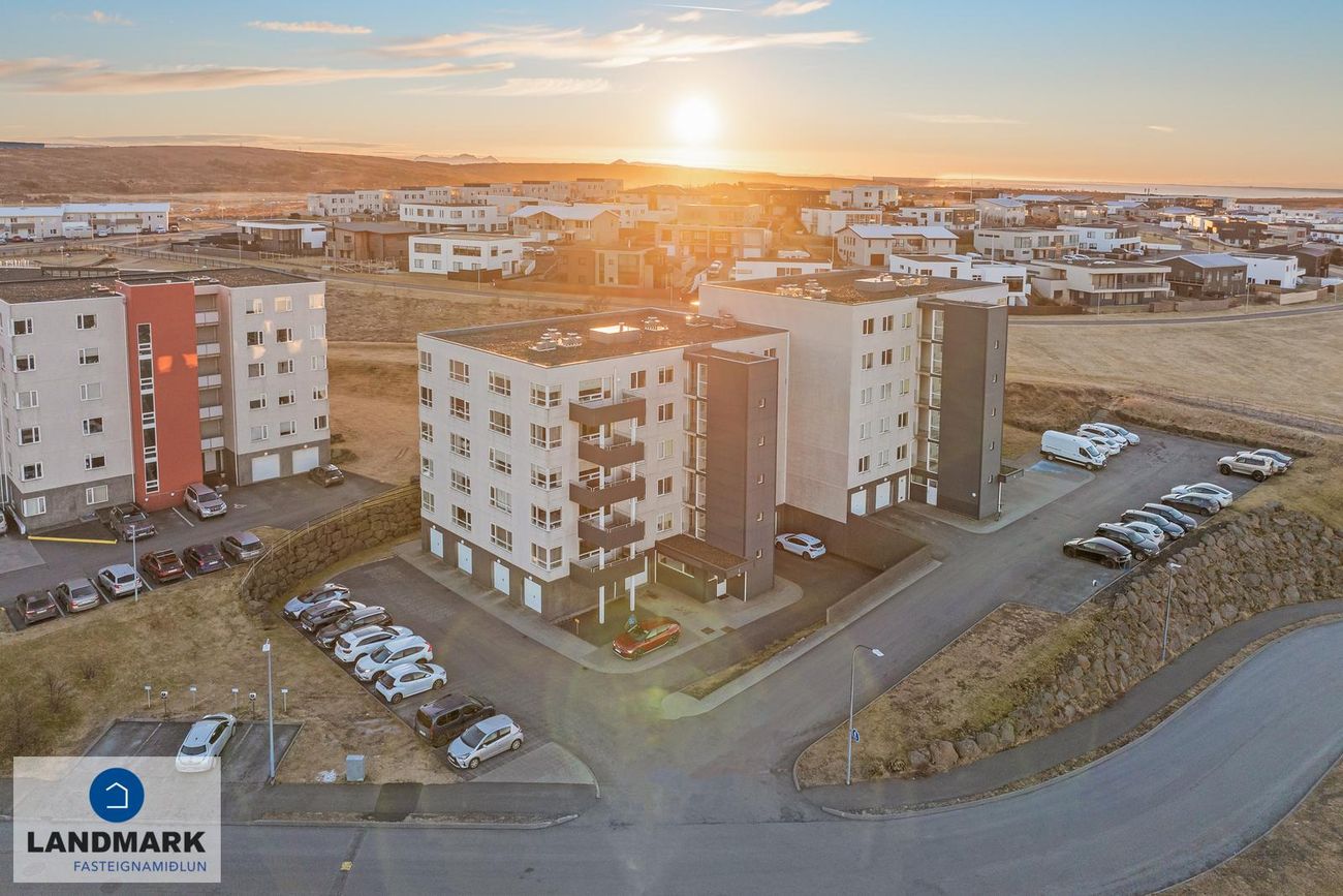 Ásakór 1, 203 Kópavogur