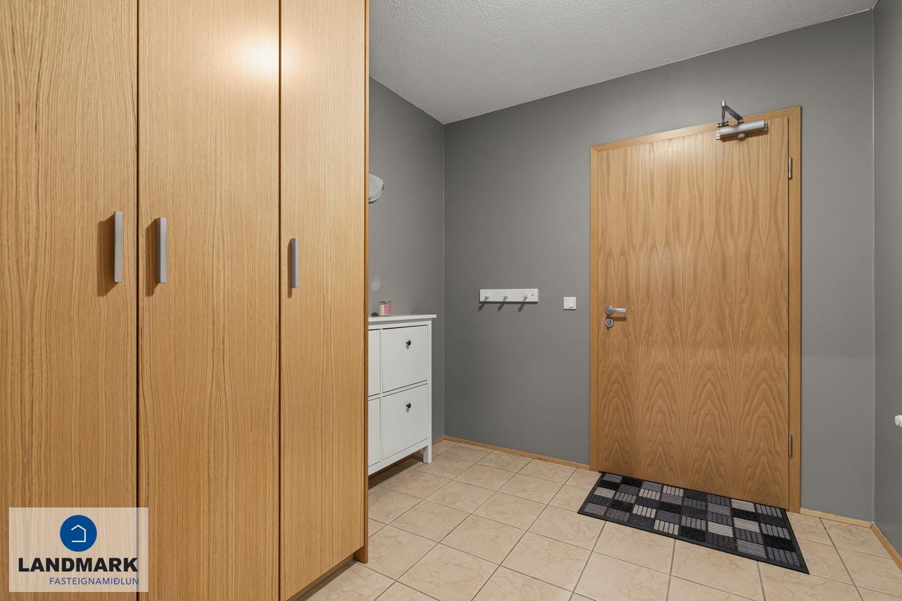 Ásakór 1, 203 Kópavogur