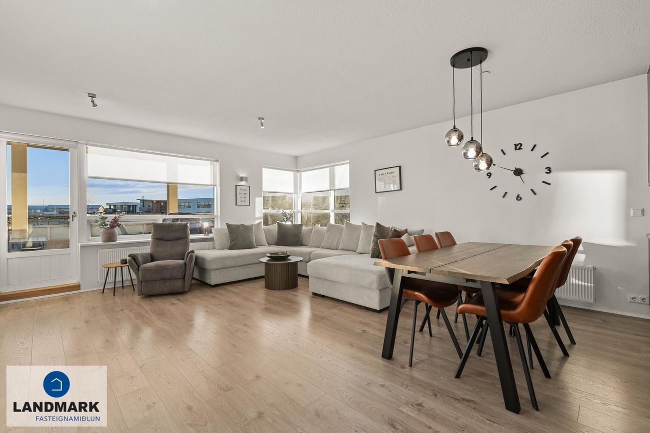 Ásakór 1, 203 Kópavogur