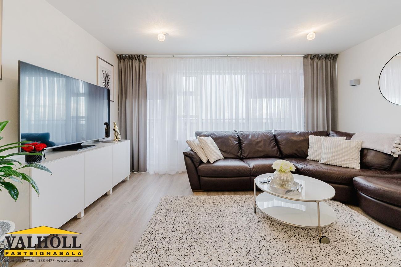 Þrastarás 18, 221 Hafnarfjörður