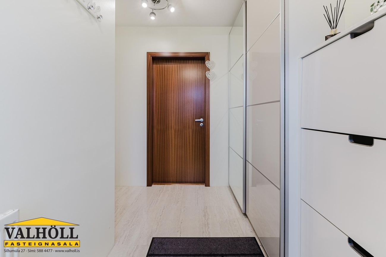 Þrastarás 18, 221 Hafnarfjörður