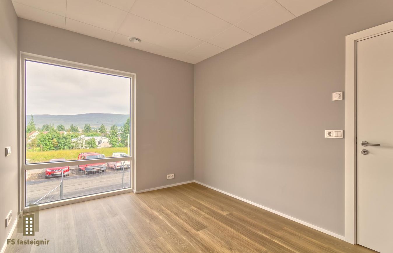 Lækjarmói 8, 603 Akureyri