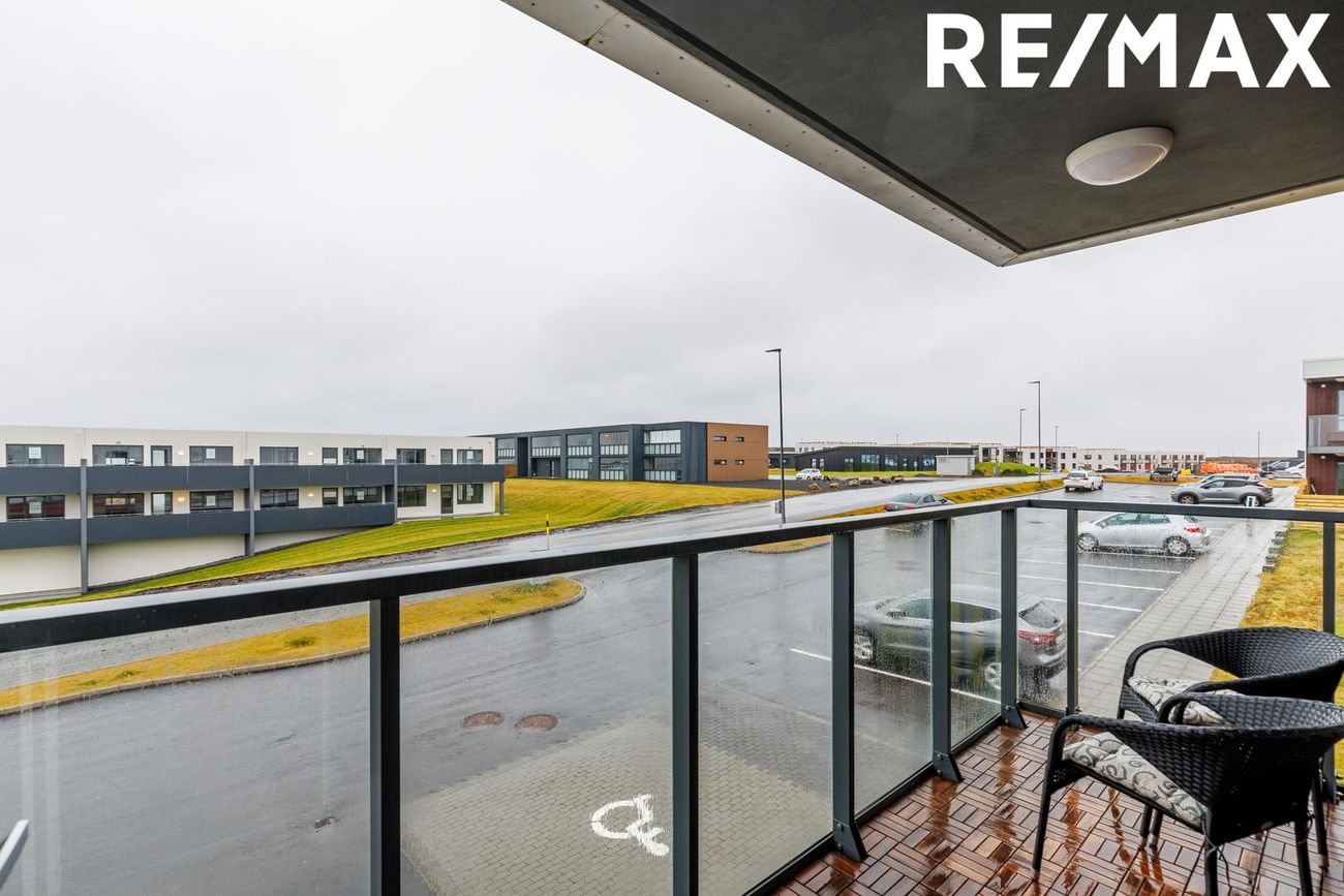 Dalsbraut 34, 260 Reykjanesbær