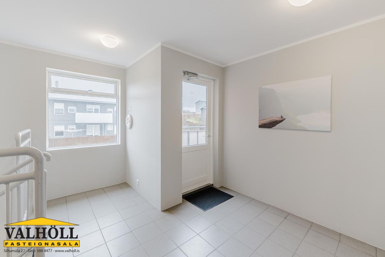 Þrastarás 18, 221 Hafnarfjörður