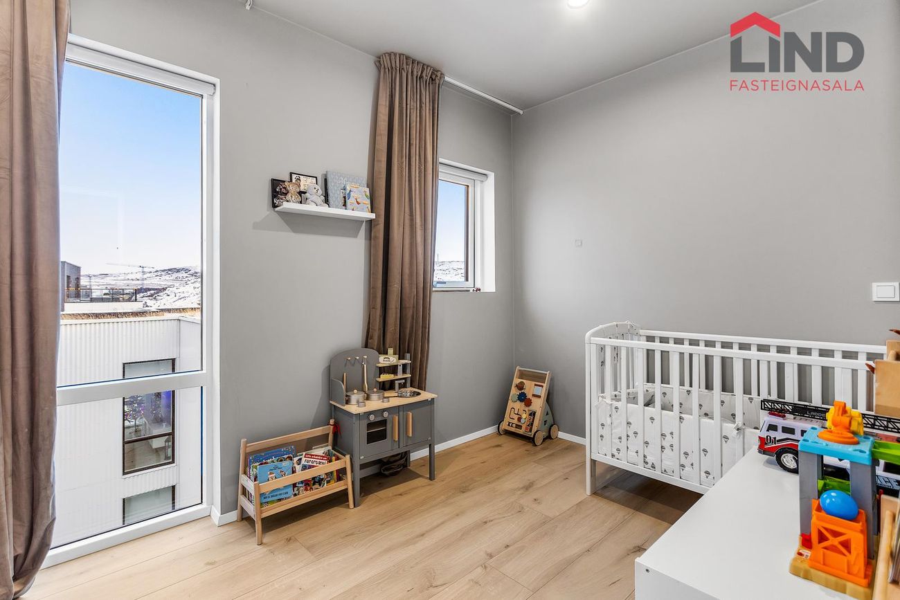 Áshamar 52 - 0502, 221 Hafnarfjörður