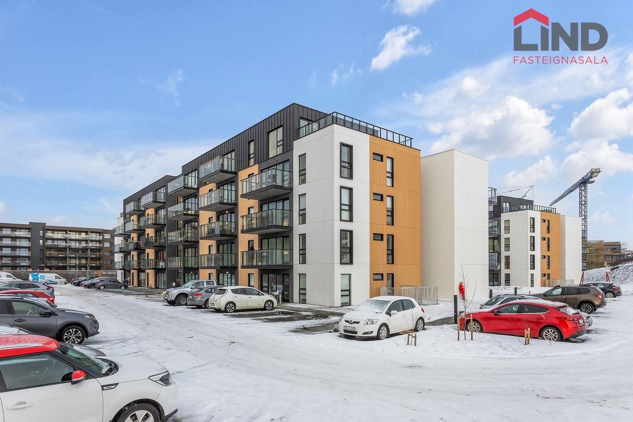 Áshamar 52 - 0502, 221 Hafnarfjörður