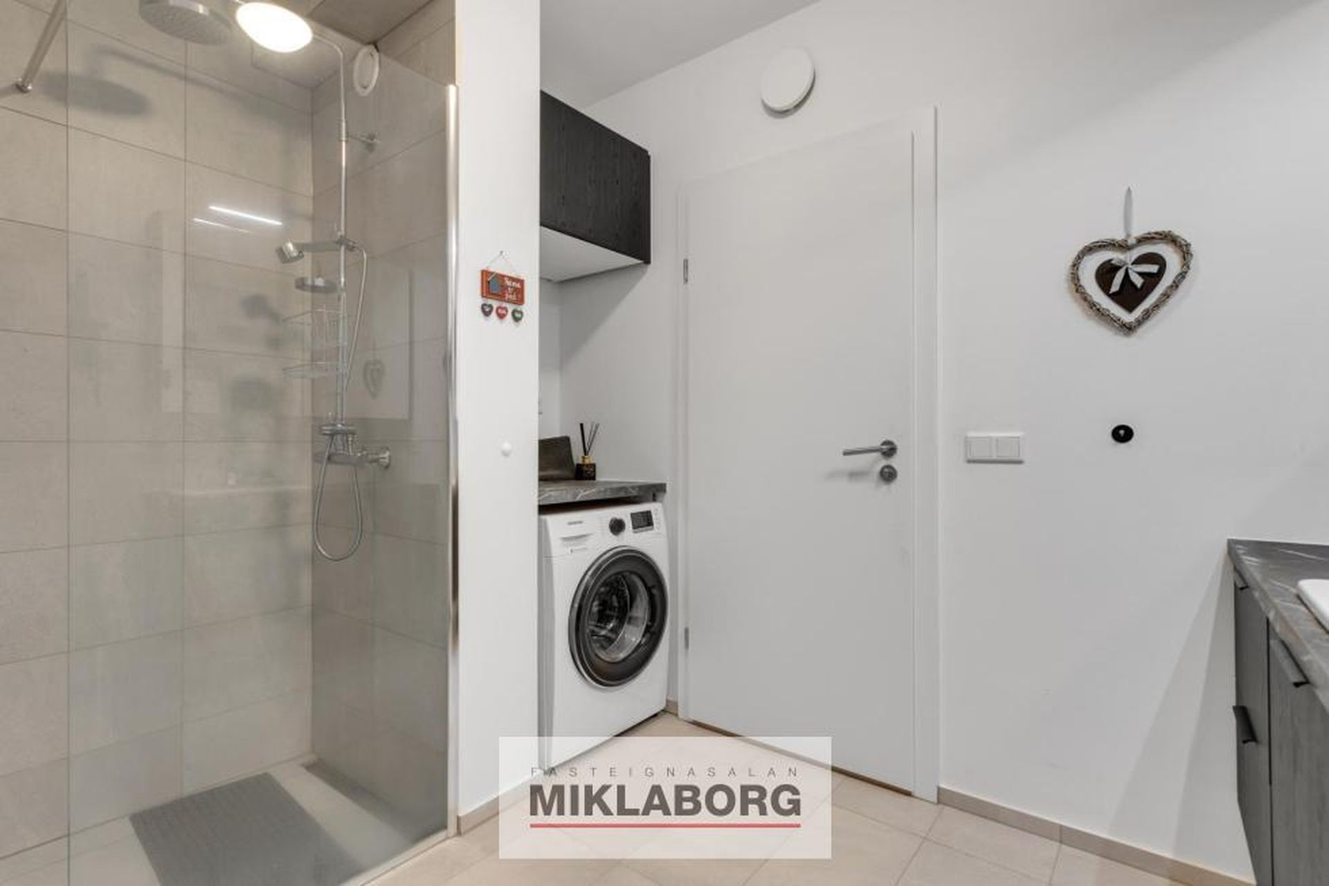 Dugguvogur 8, 104 Reykjavík
