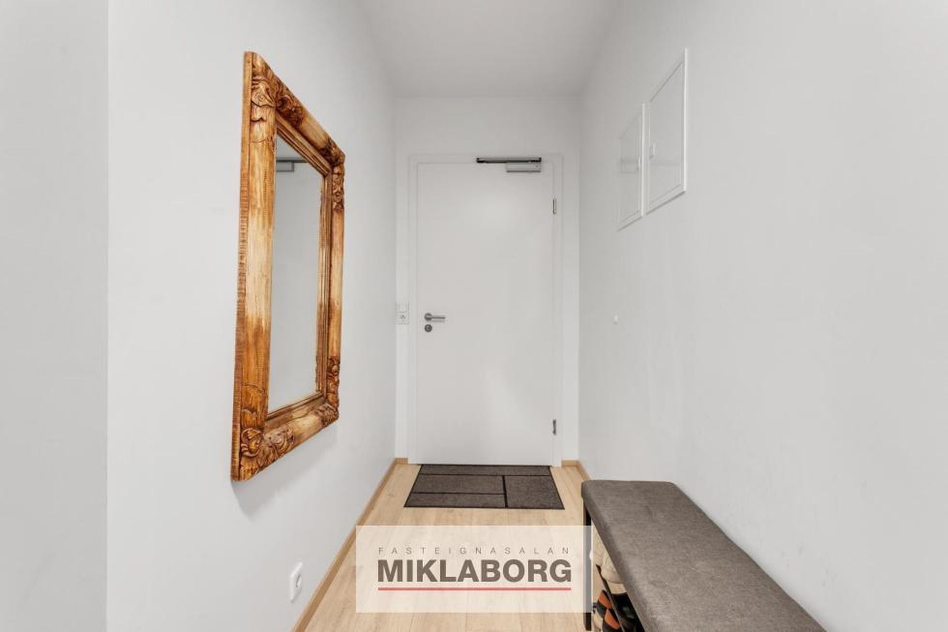 Dugguvogur 8, 104 Reykjavík