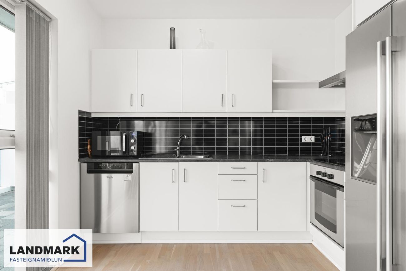 Flatahraun 1, 220 Hafnarfjörður