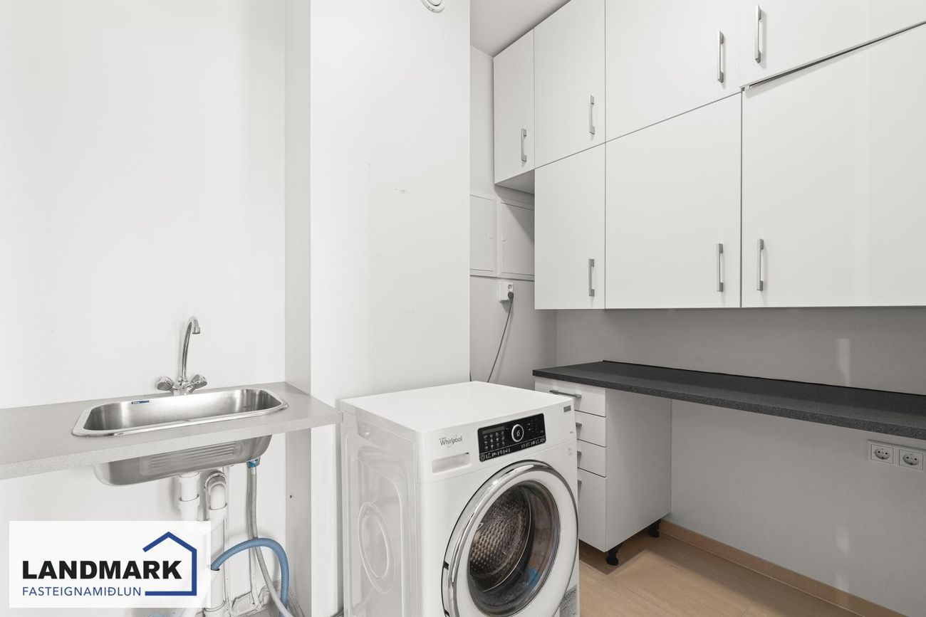 Flatahraun 1, 220 Hafnarfjörður