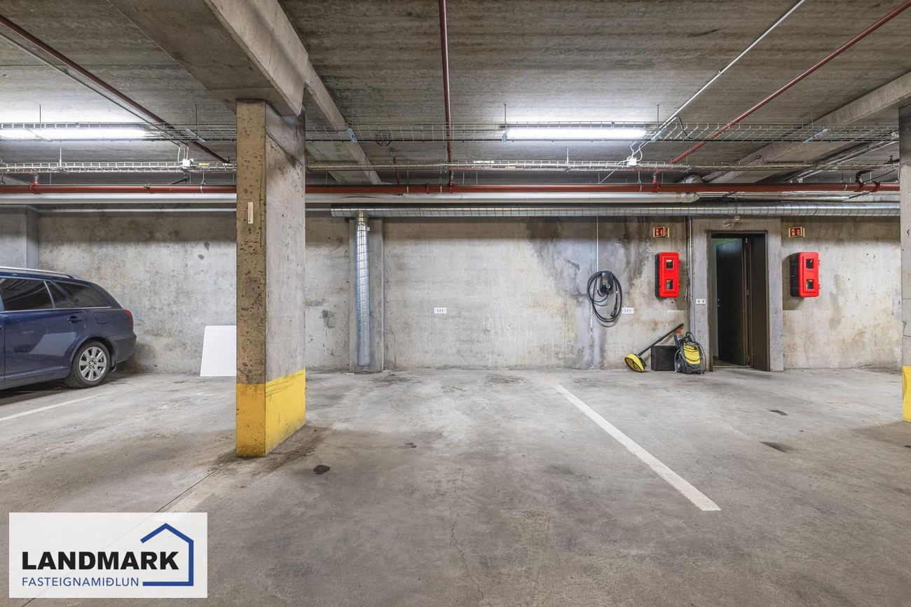 Flatahraun 1, 220 Hafnarfjörður