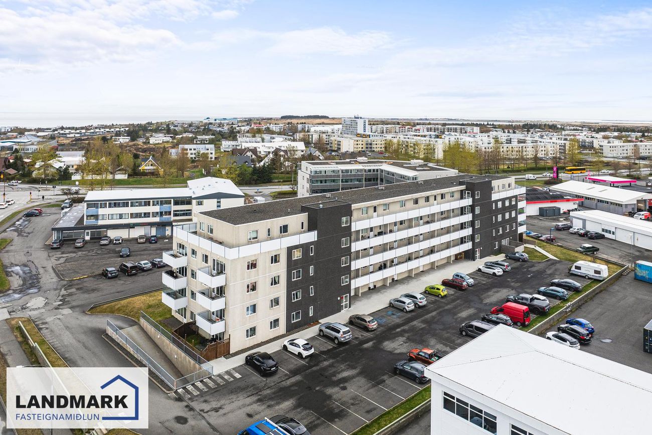 Flatahraun 1, 220 Hafnarfjörður