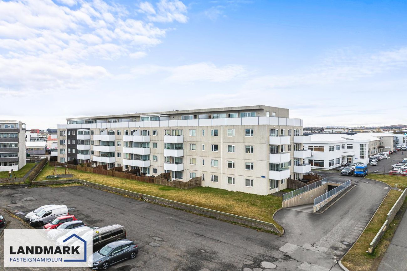 Flatahraun 1, 220 Hafnarfjörður