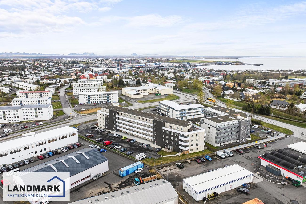 Flatahraun 1, 220 Hafnarfjörður