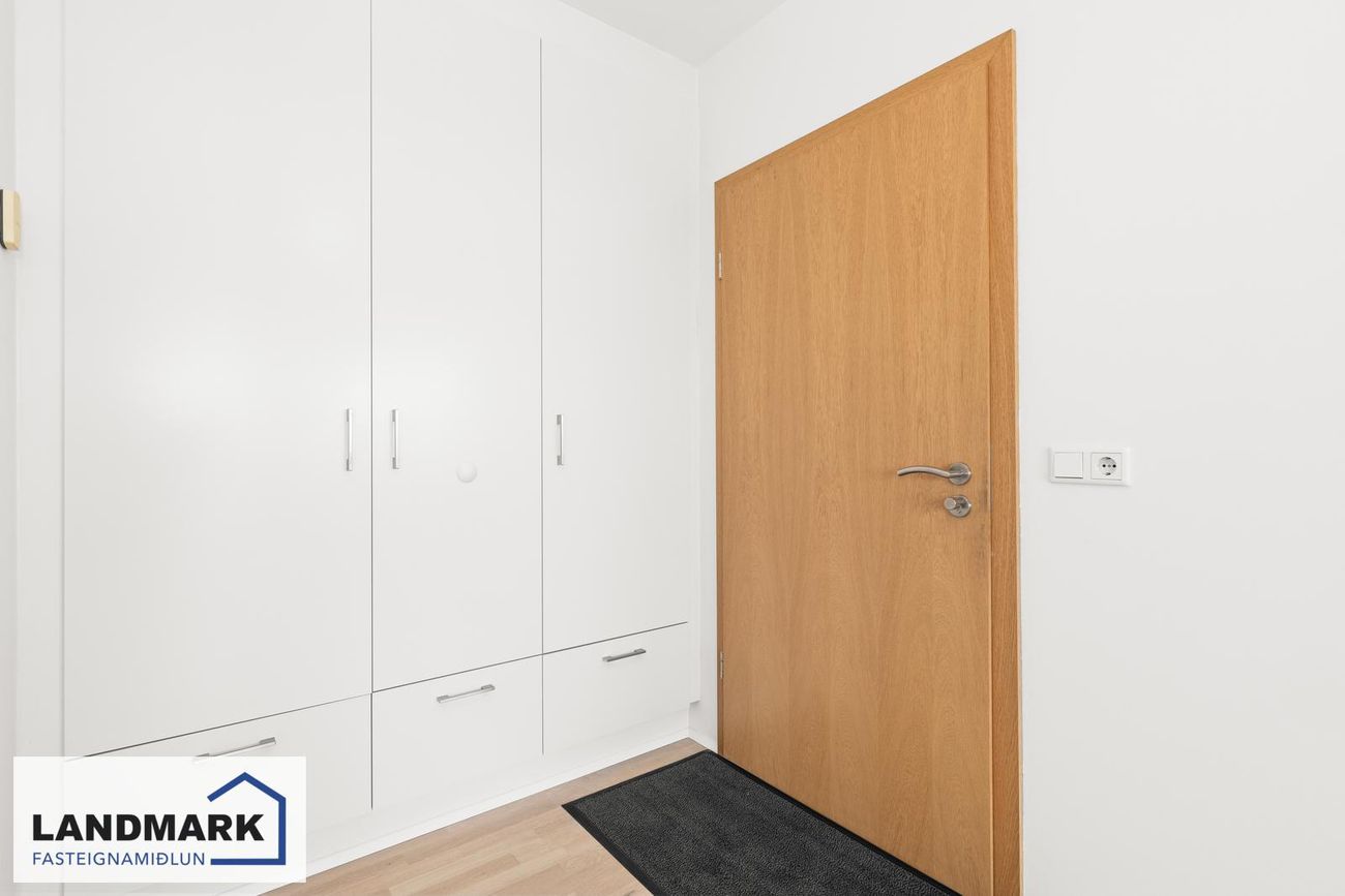 Flatahraun 1, 220 Hafnarfjörður