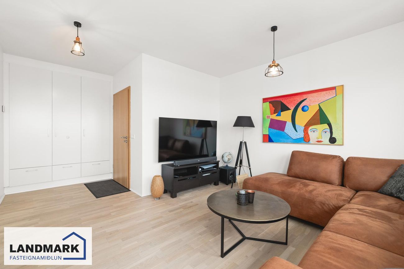 Flatahraun 1, 220 Hafnarfjörður