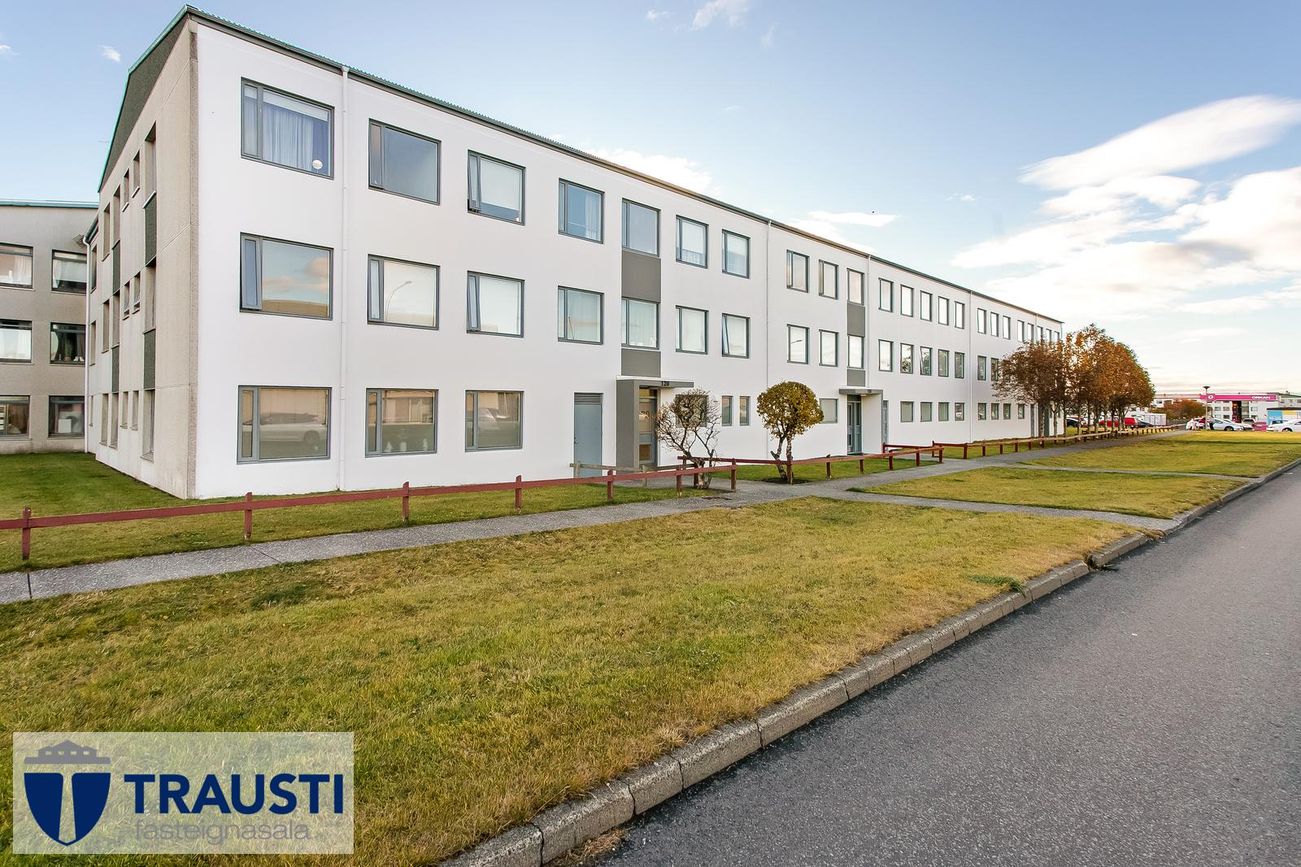 Hraunbær 120, 110 Reykjavík