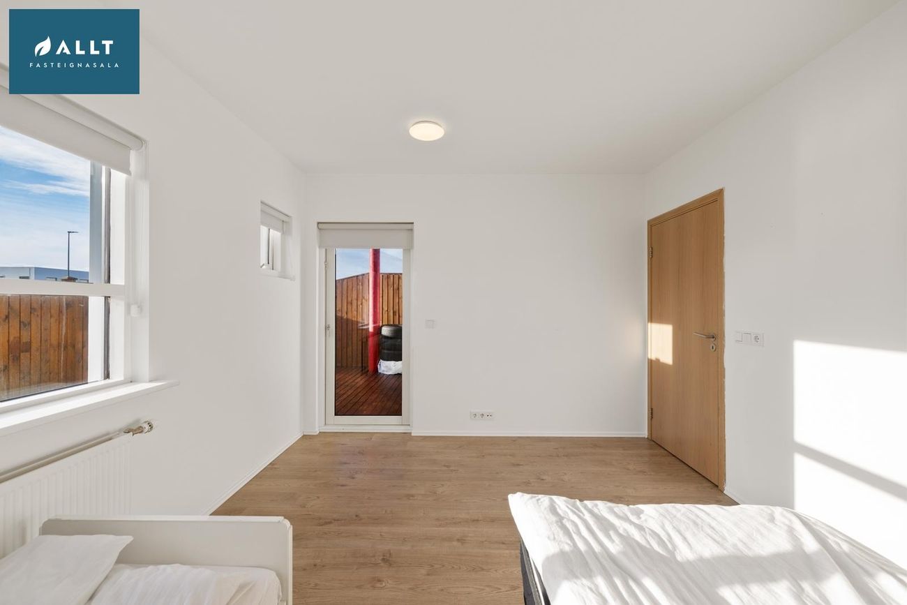 Bjarkardalur 33, 260 Reykjanesbær