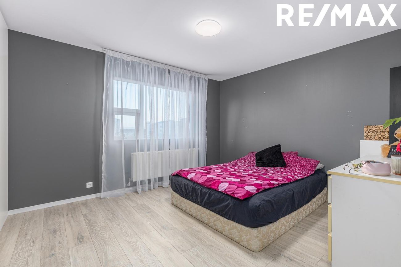 Bogabraut 953 - 0207, 262 Reykjanesbær