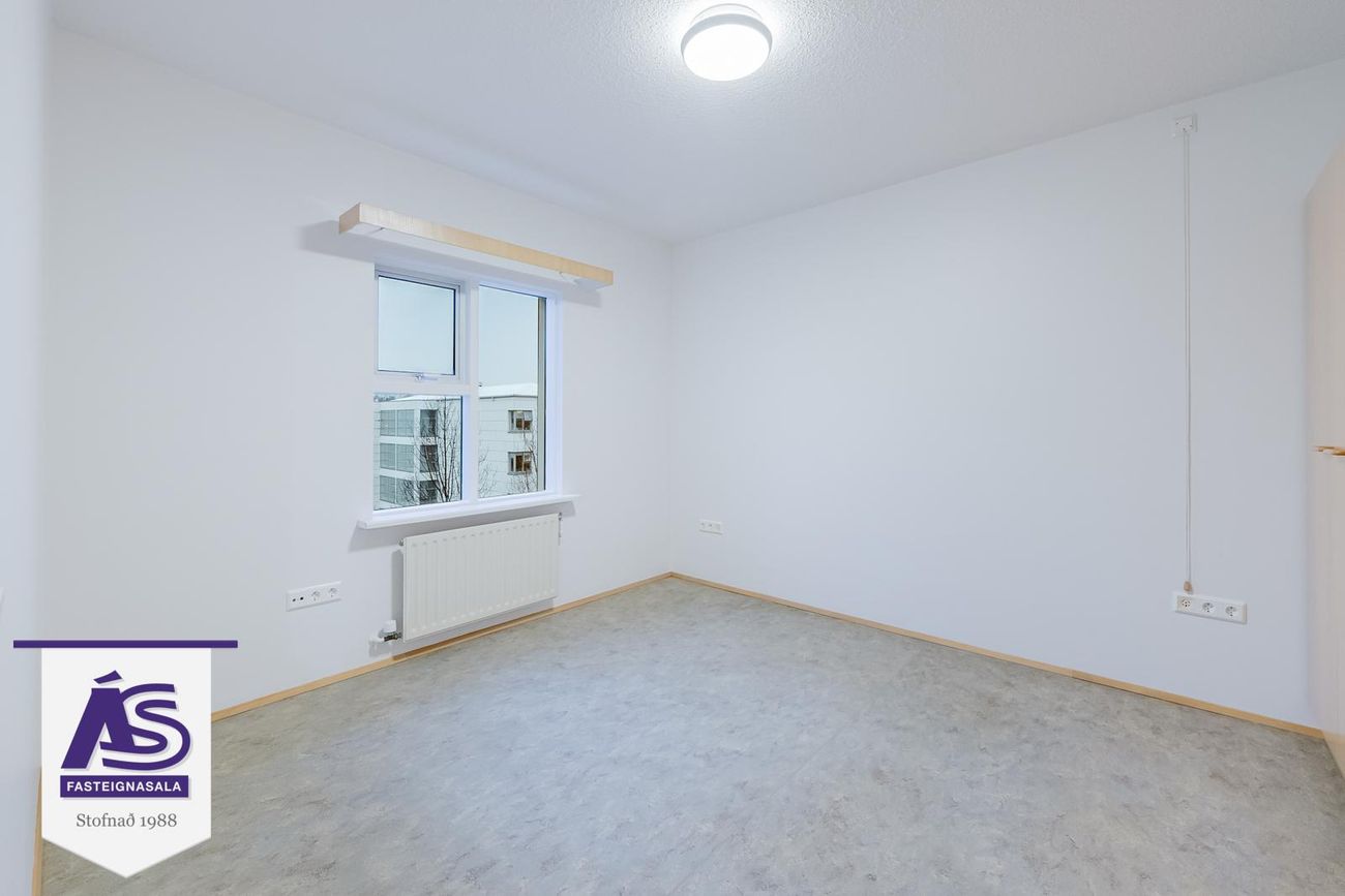 Sólvangsvegur 1 - 0402, 220 Hafnarfjörður