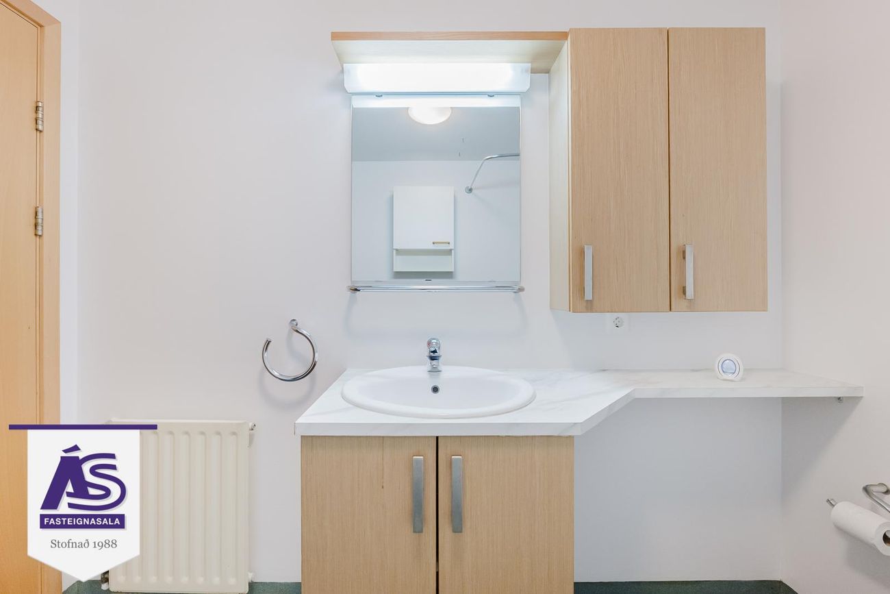 Sólvangsvegur 1 - 0402, 220 Hafnarfjörður