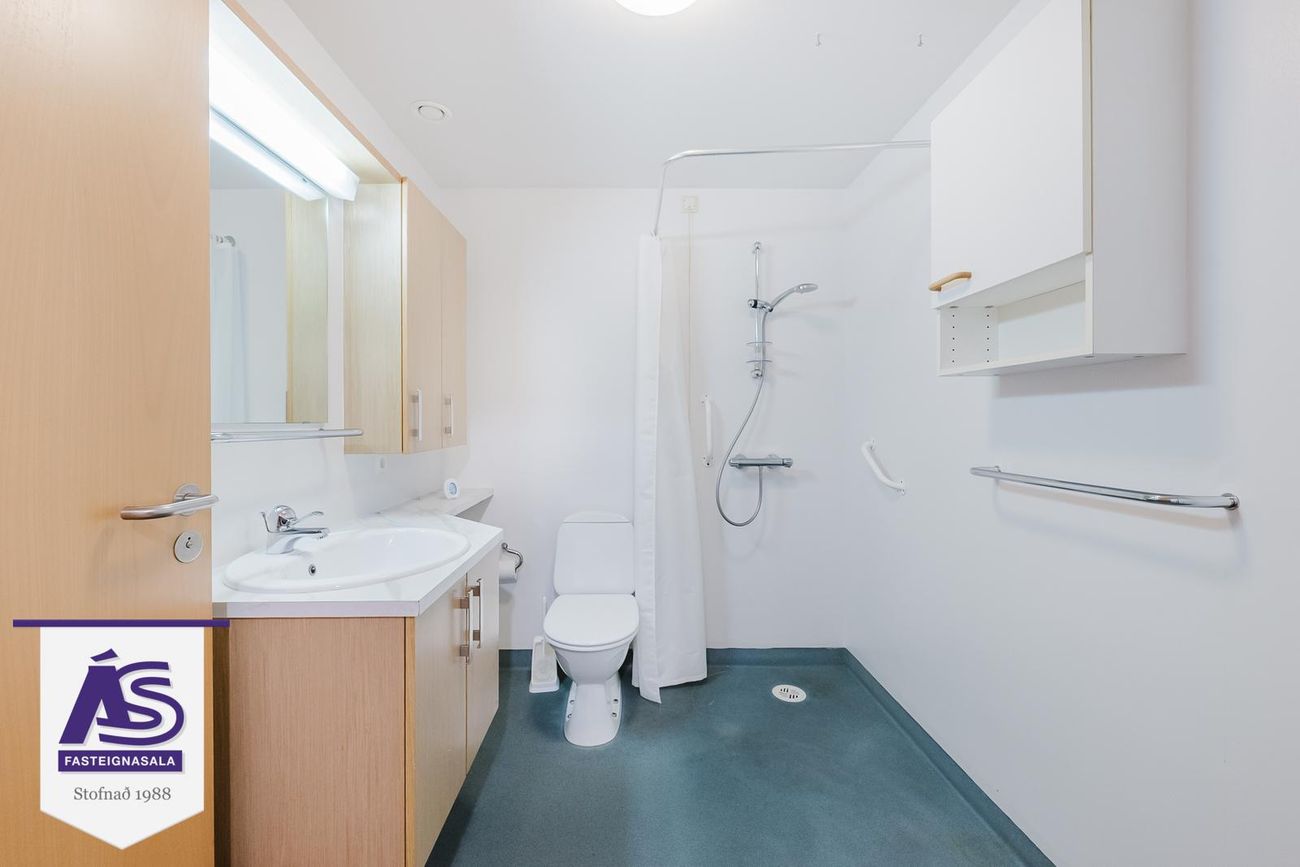 Sólvangsvegur 1 - 0402, 220 Hafnarfjörður