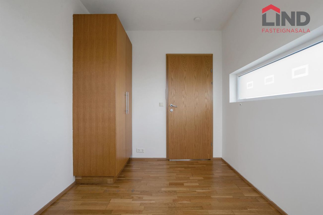 Tjarnabraut 16, 260 Reykjanesbær