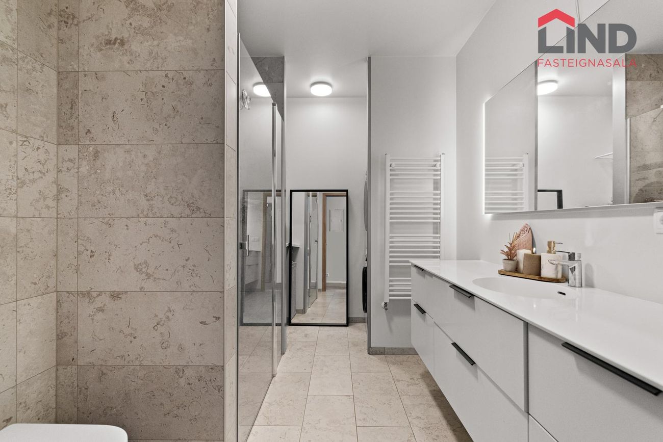 Nónsmári 11, 201 Kópavogur