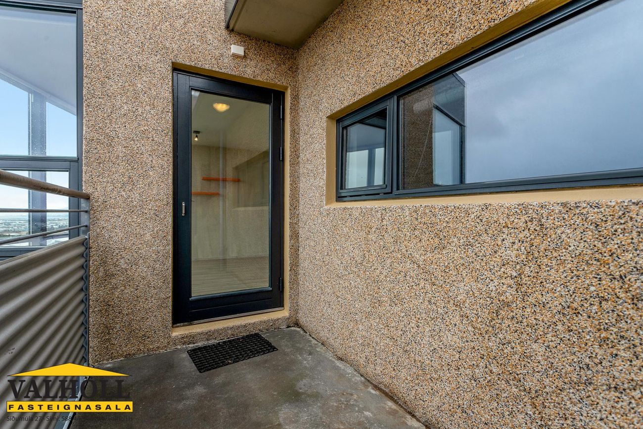 Erluás 2, 221 Hafnarfjörður