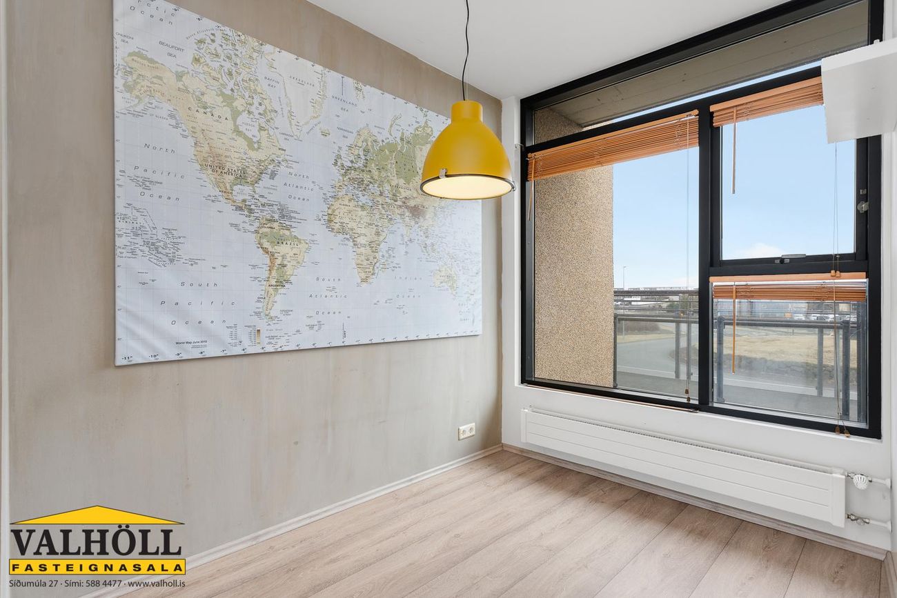 Erluás 2, 221 Hafnarfjörður