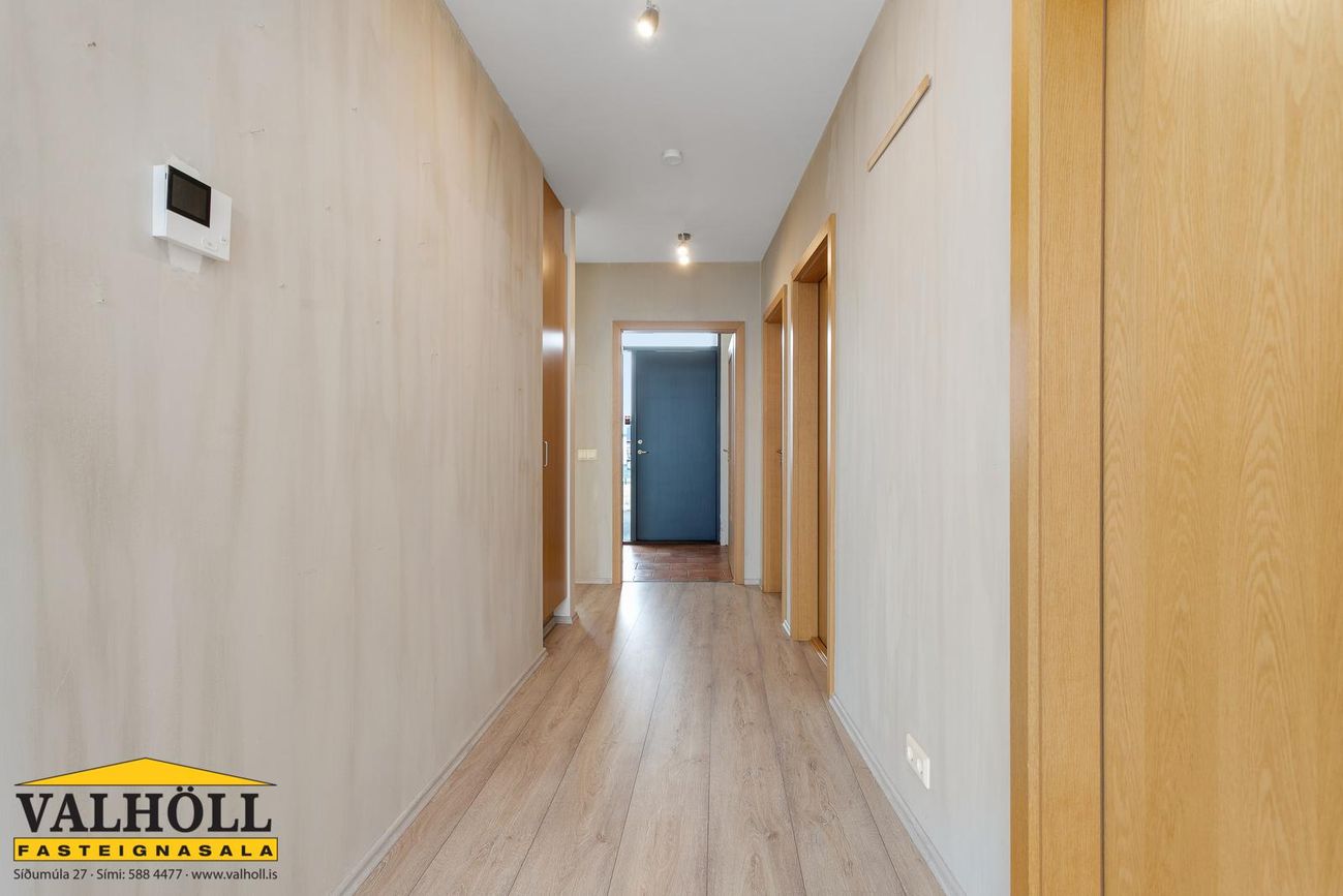 Erluás 2, 221 Hafnarfjörður