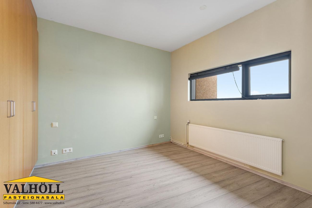 Erluás 2, 221 Hafnarfjörður