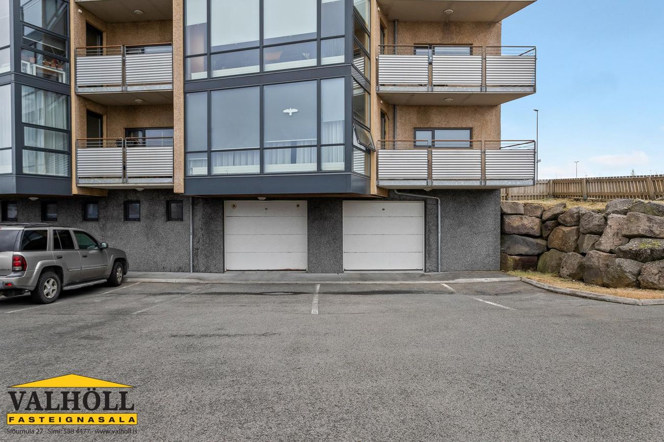 Erluás 2, 221 Hafnarfjörður