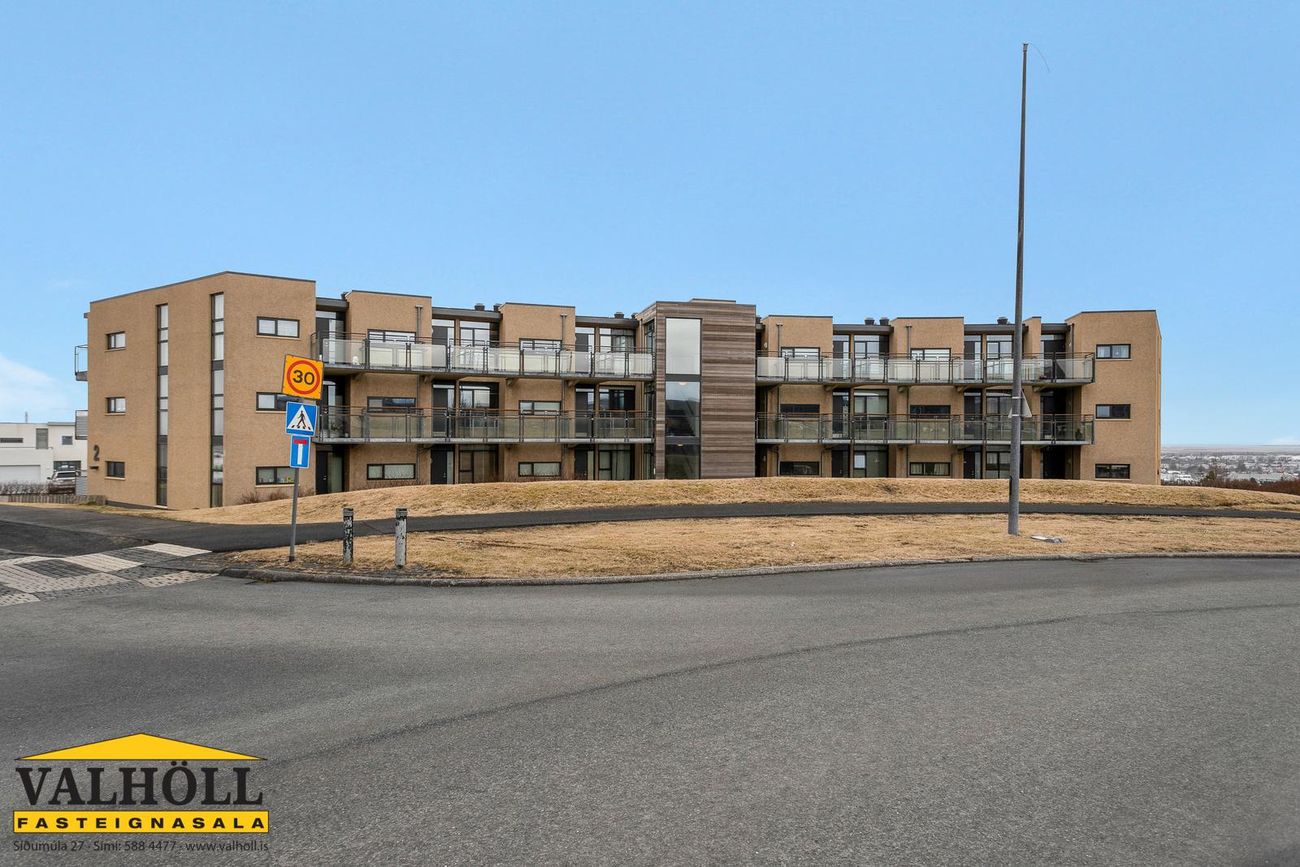 Erluás 2, 221 Hafnarfjörður