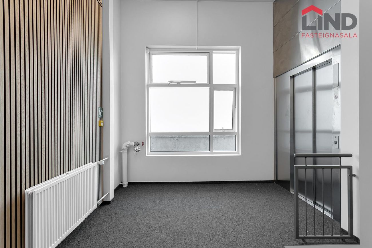 Smyrilshlíð 18, 102 Reykjavík