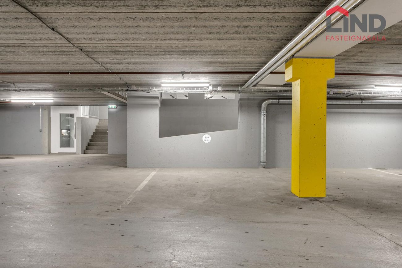 Smyrilshlíð 18, 102 Reykjavík