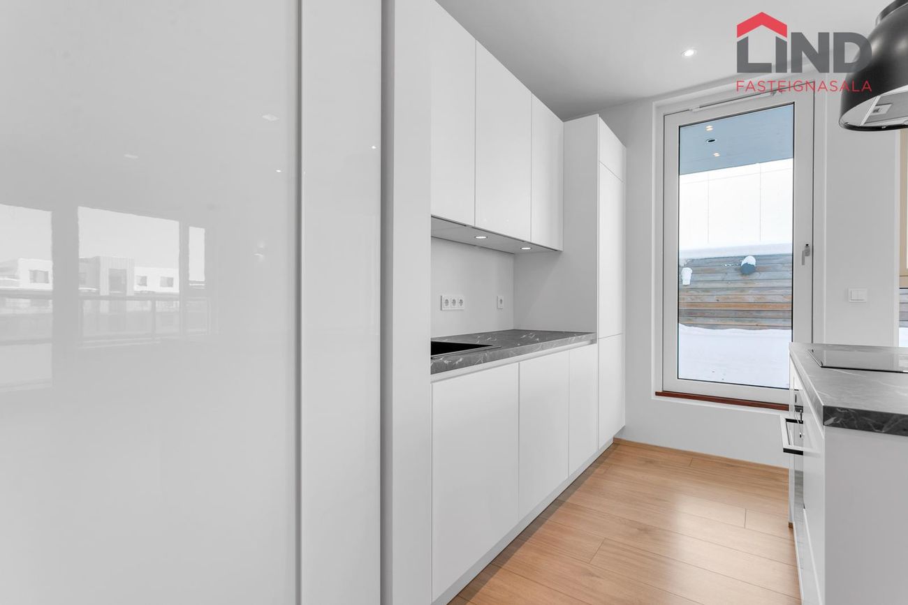 Smyrilshlíð 18, 102 Reykjavík