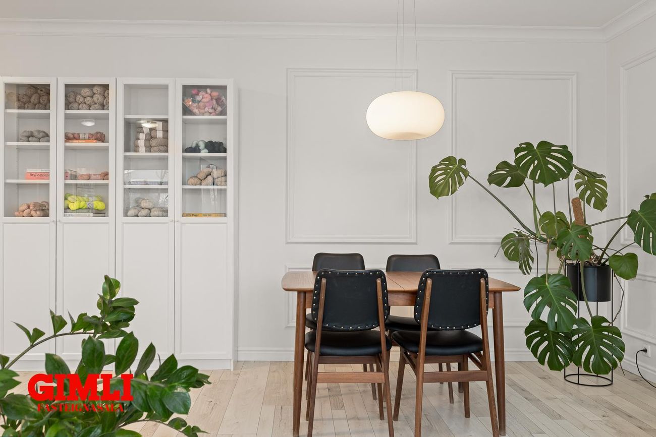 Grensásvegur 56, 108 Reykjavík